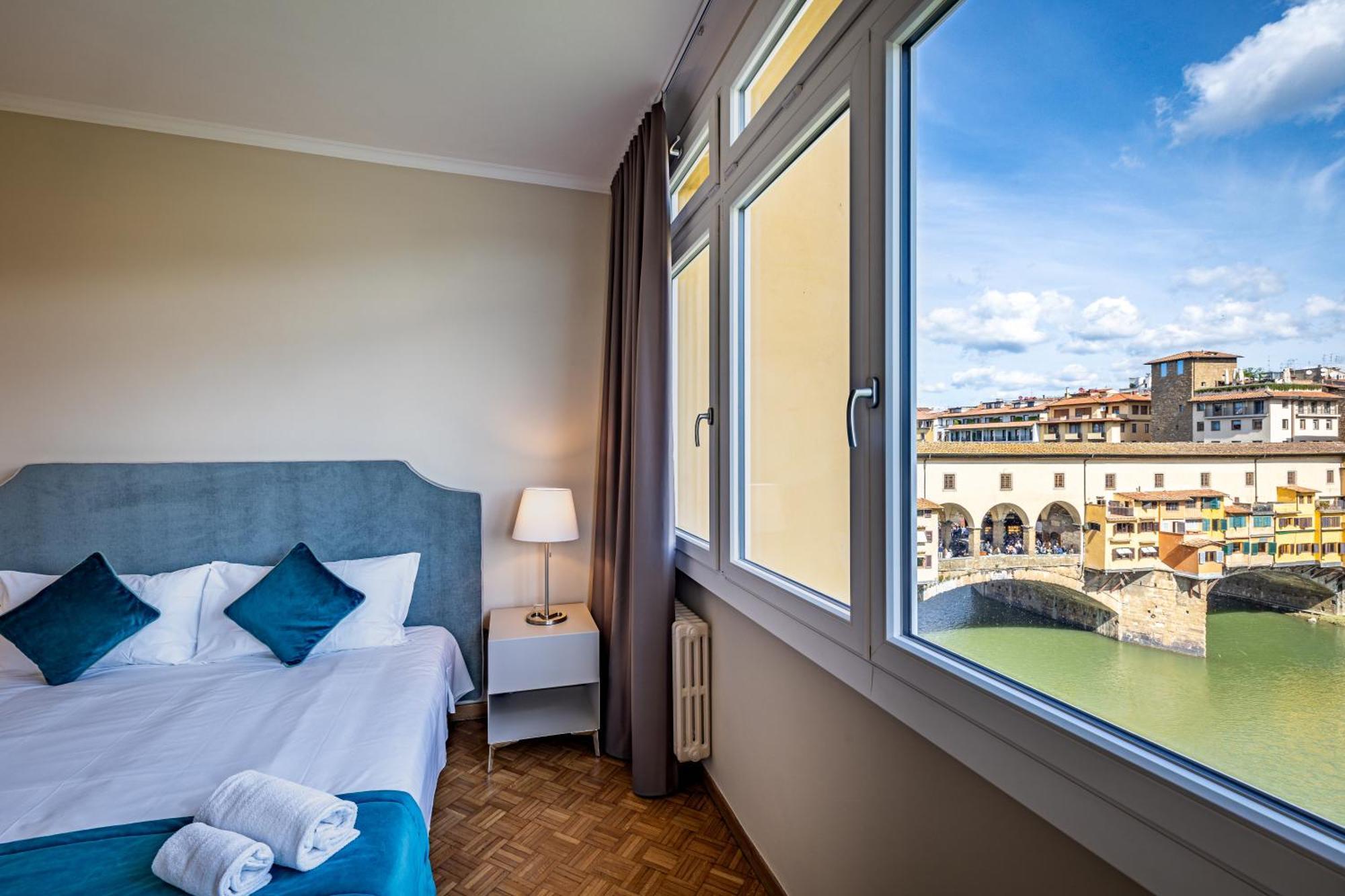Yd Balcony On Pontevecchio View Apartment Florence Exterior photo